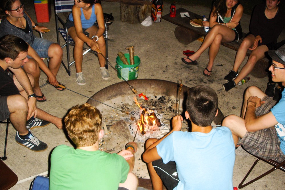 Gemeinsames Lagerfeuer